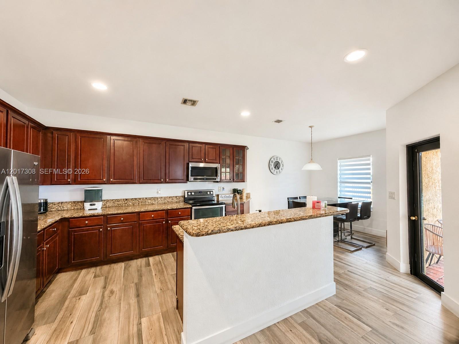 SILVER PALM EAST SEC ONE - Residential