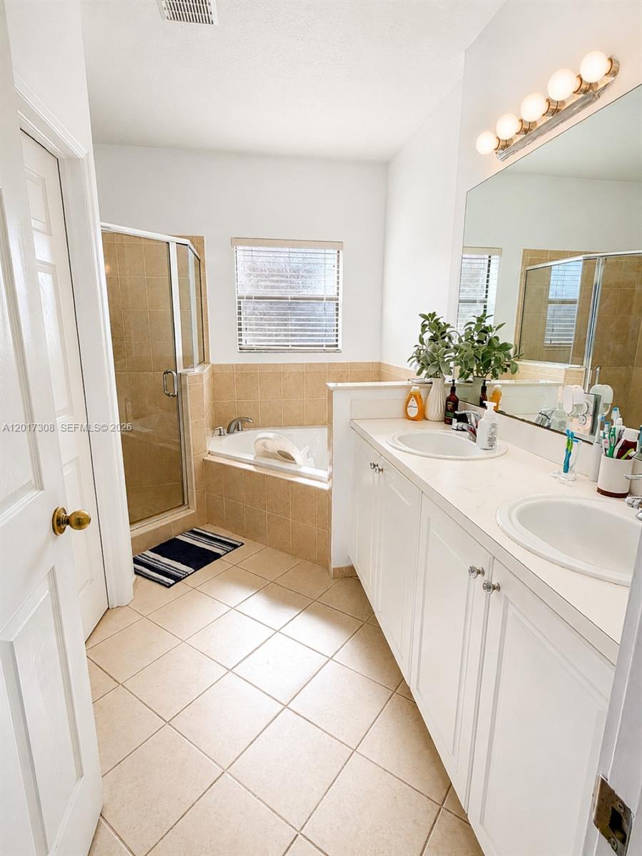 SILVER PALM EAST SEC ONE - Residential