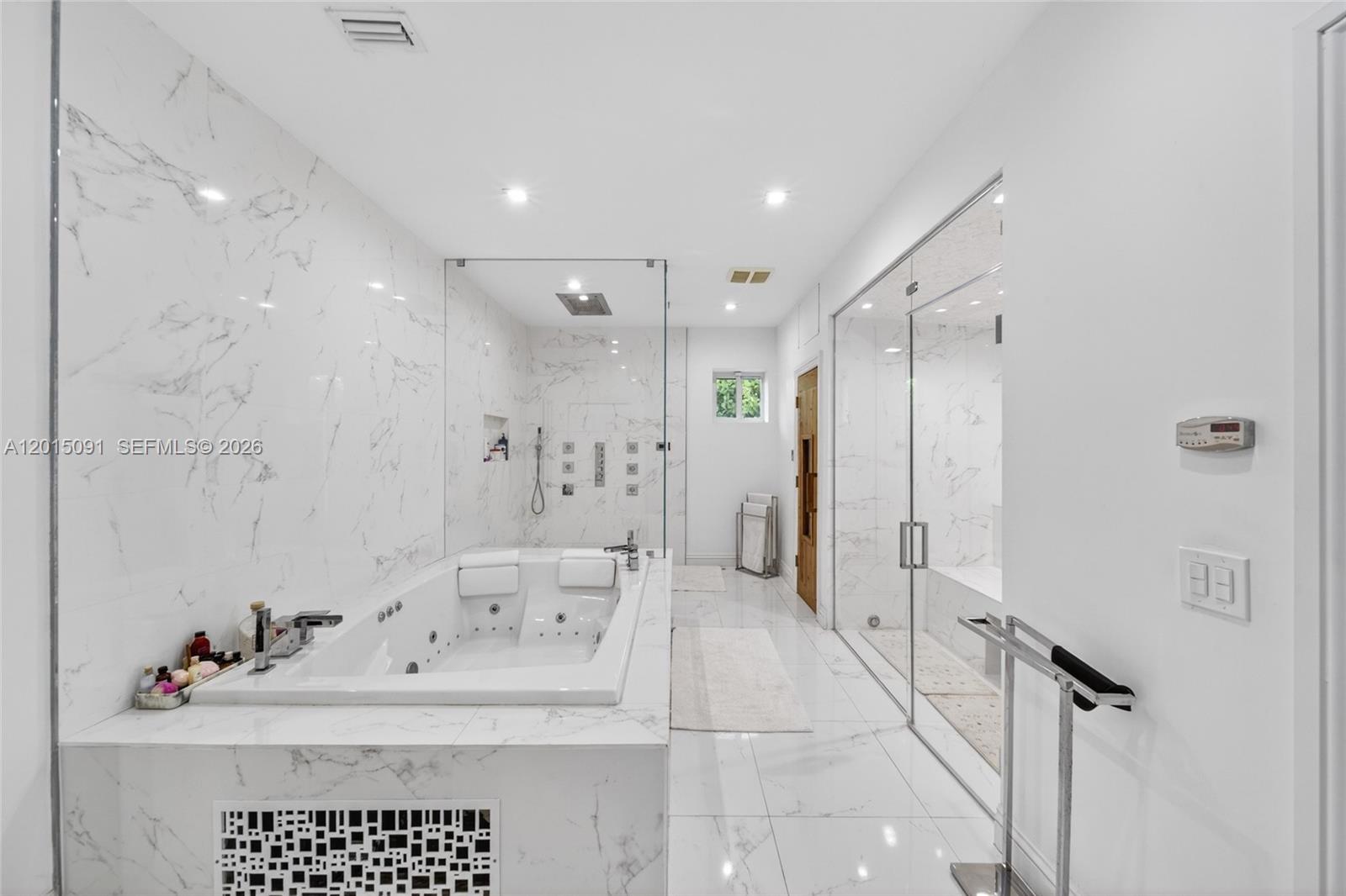 DOMUS ONE - Residential