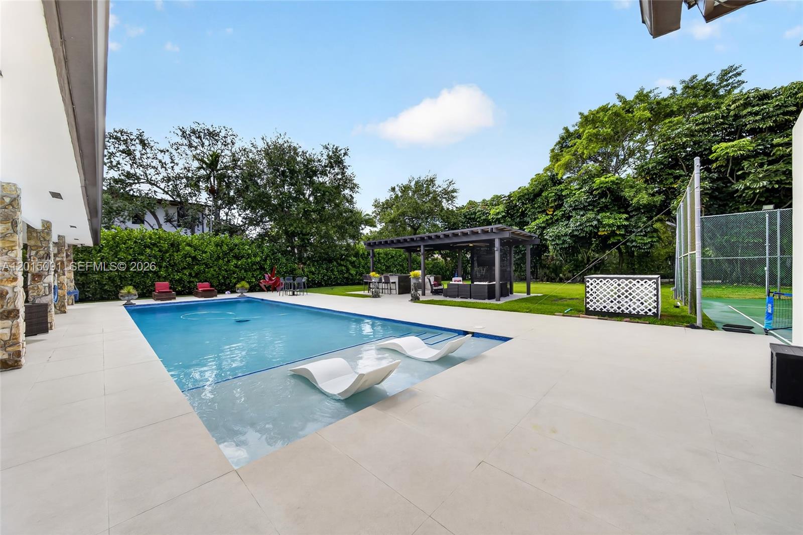 DOMUS ONE - Residential