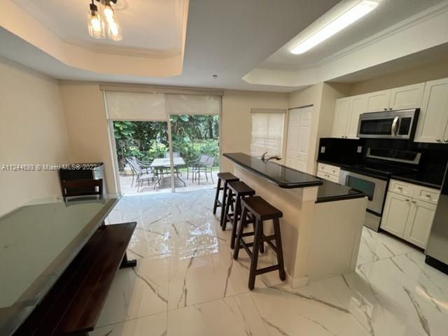 THUNDERBIRD PARK - Residential Lease