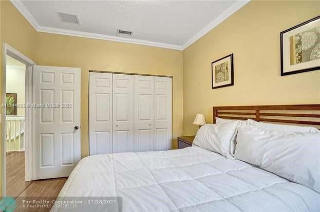 THUNDERBIRD PARK - Residential Lease