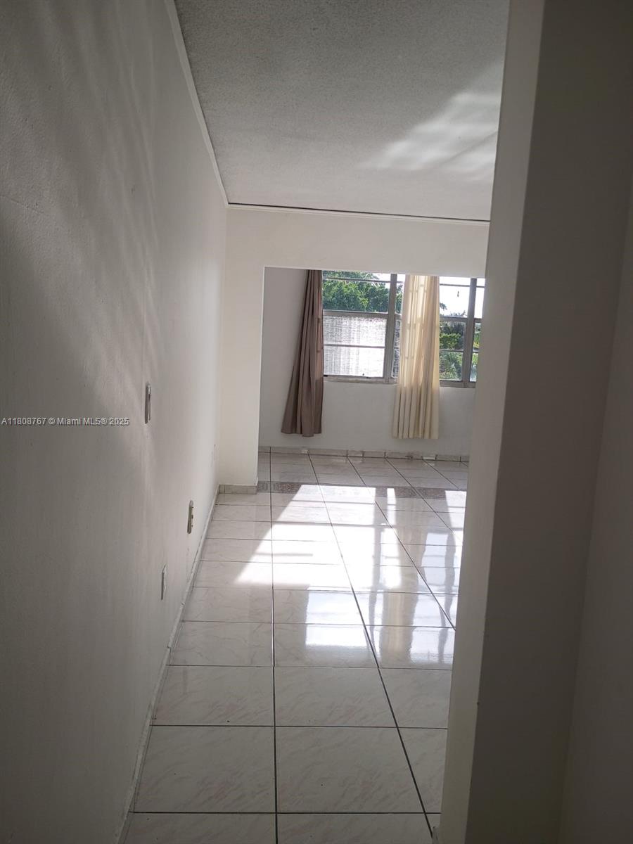 Property for Sale at 1800 Sw 25th St 2305, Miami, Broward County, Florida - Bedrooms: 2 
Bathrooms: 1  - $318,000
