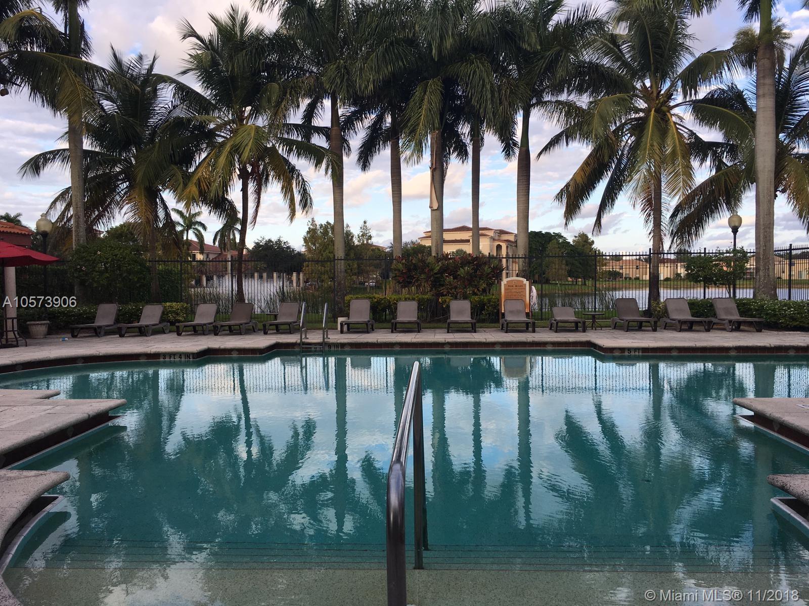 EMERALD ISLE AT LAGUNA LA - Residential Lease