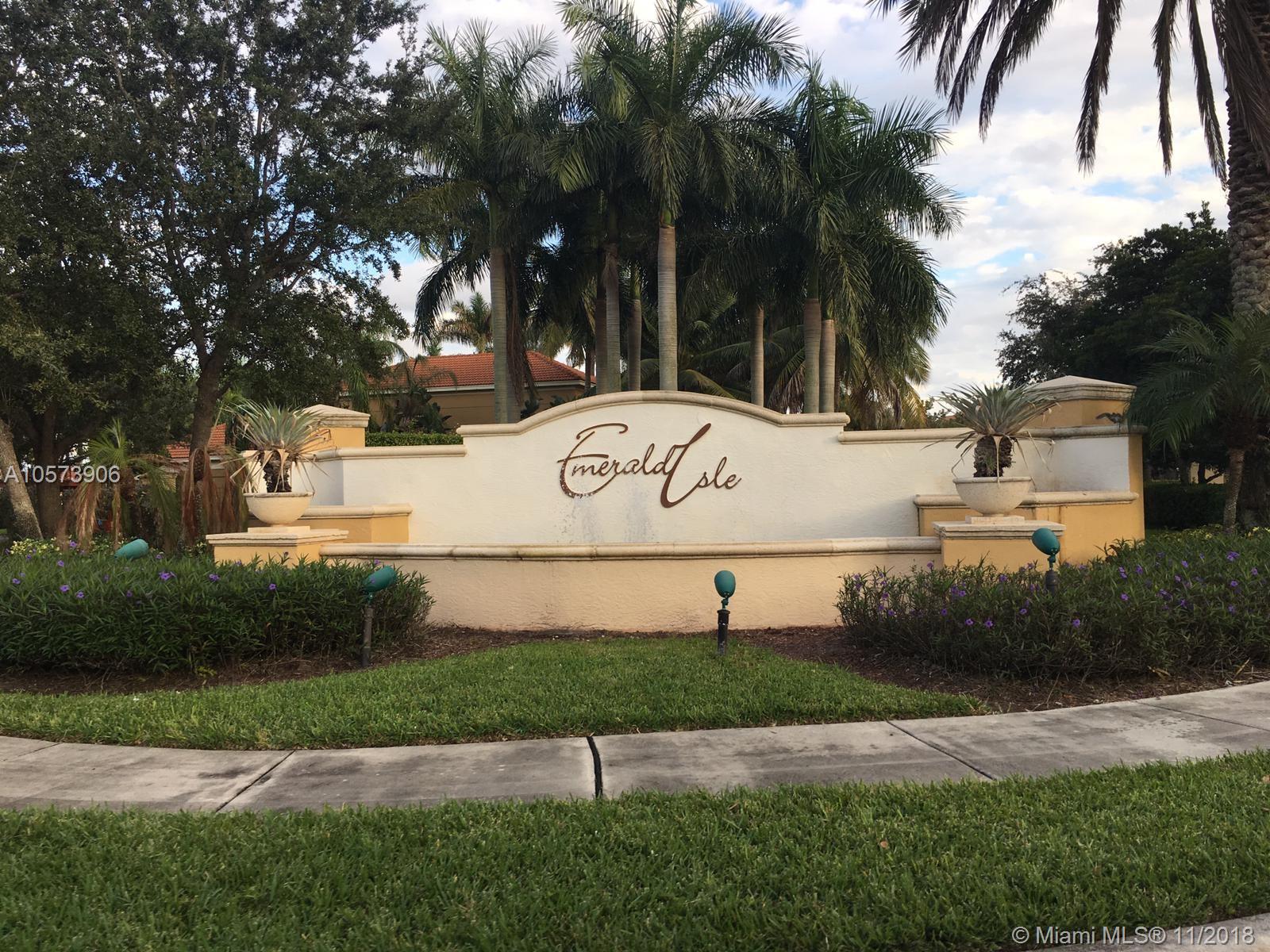 EMERALD ISLE AT LAGUNA LA - Residential Lease