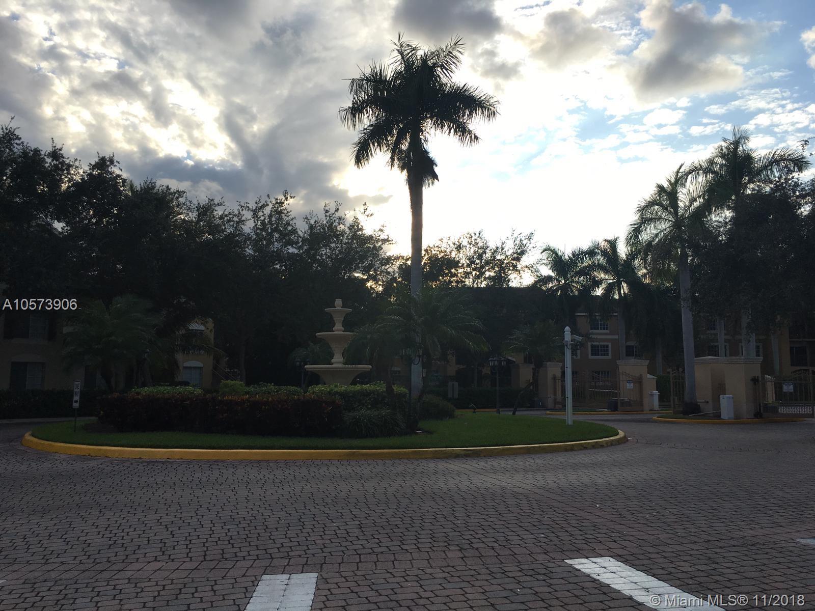 EMERALD ISLE AT LAGUNA LA - Residential Lease