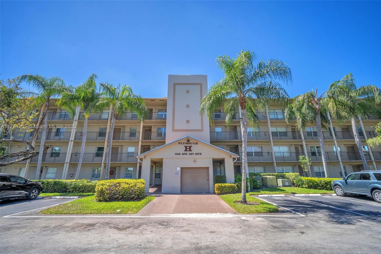 700 Sw 137th Ave 101H, Pembroke Pines, Miami-Dade County, Florida - 2 Bedrooms  
2 Bathrooms - 