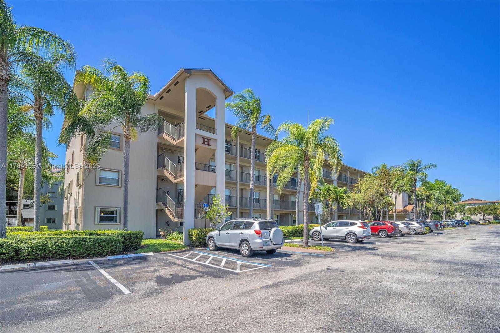 700 SW 137th Ave 101H