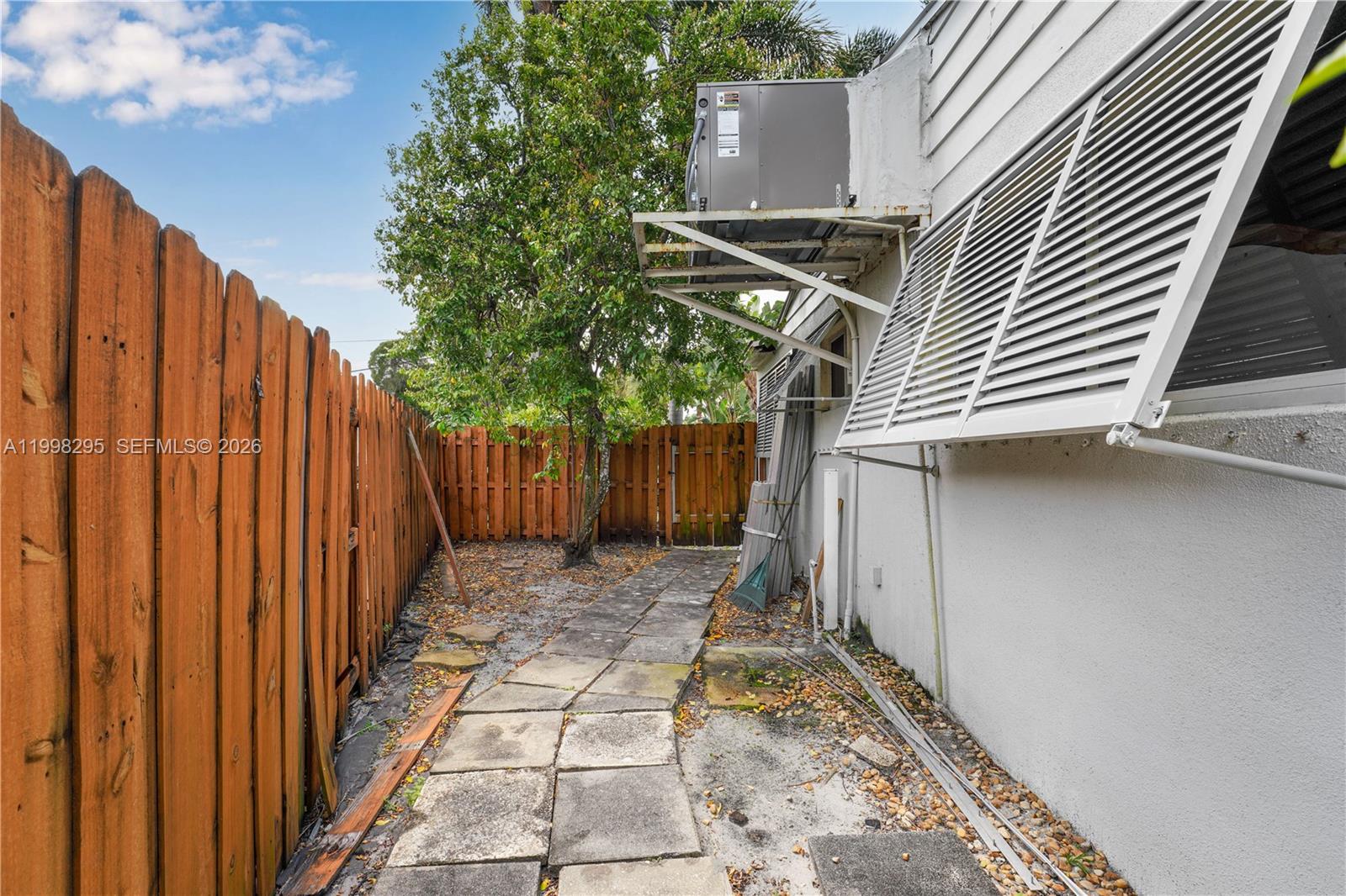 SOUTH NEW RIVER ISLES SEC - Residential