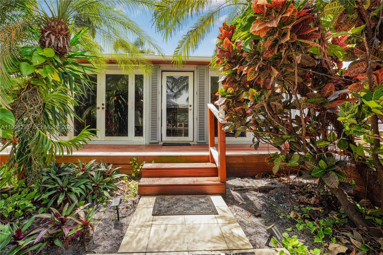 SOUTH NEW RIVER ISLES SEC - Residential