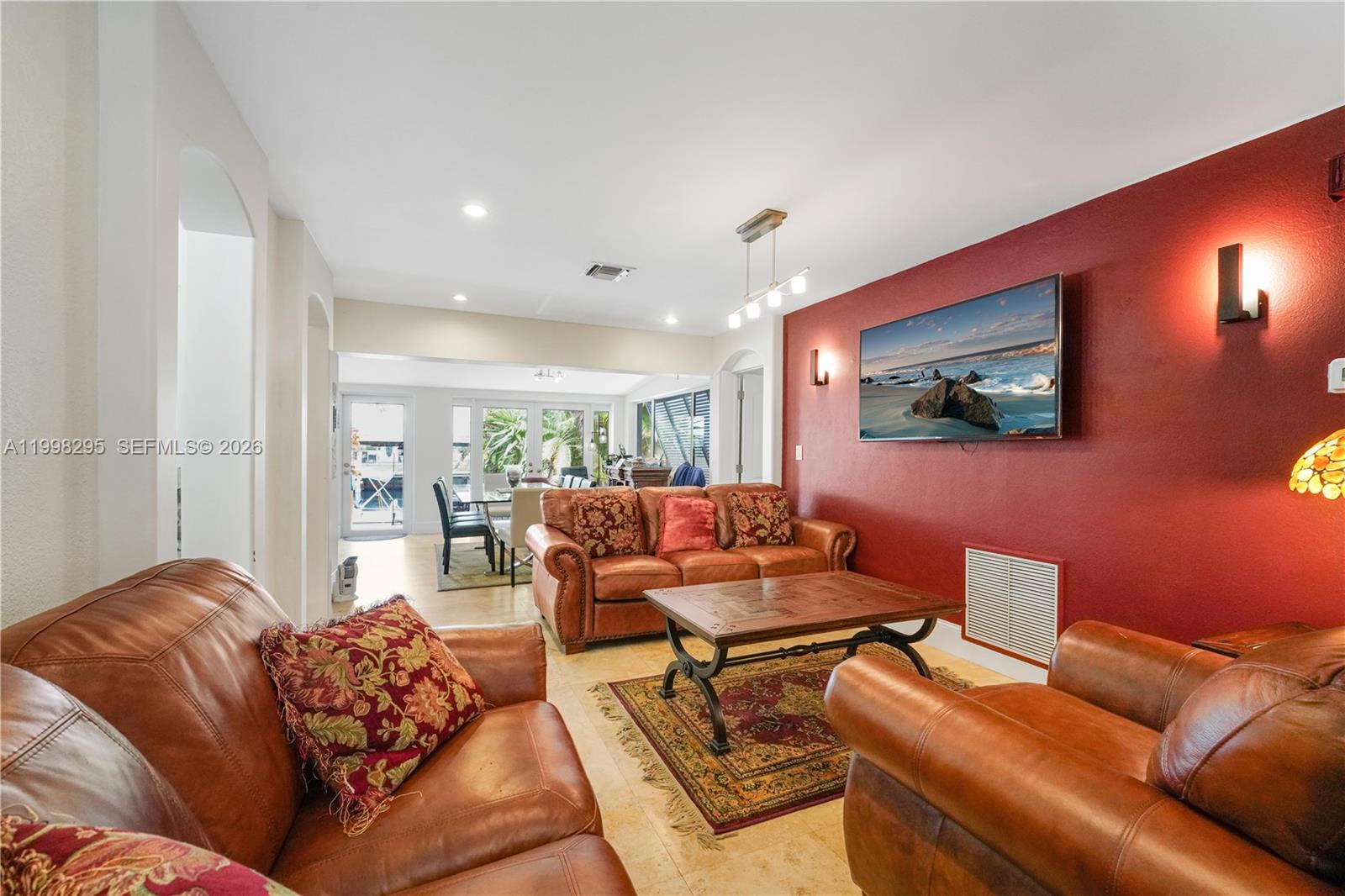 SOUTH NEW RIVER ISLES SEC - Residential