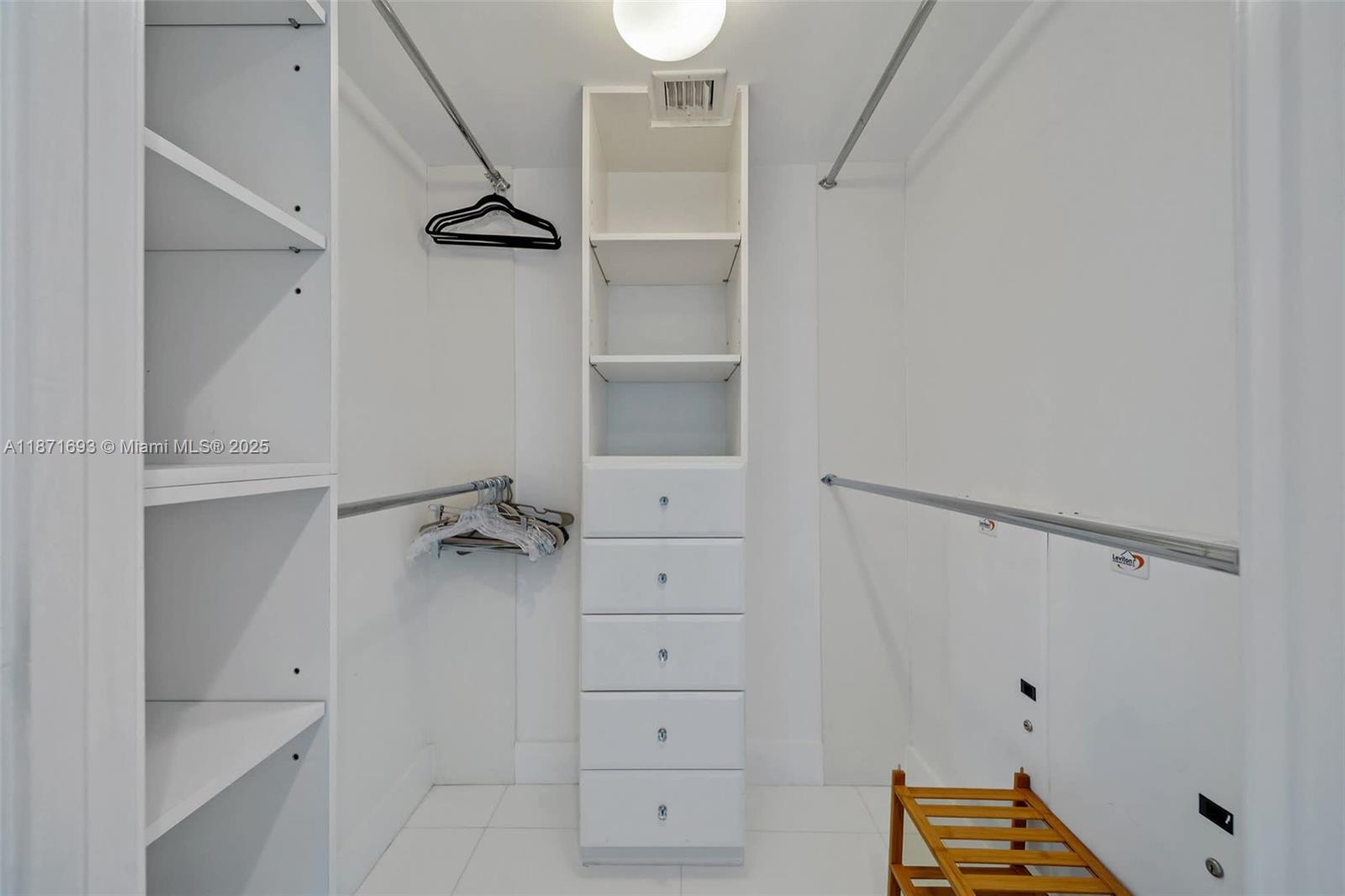 CENTRAL CARILLON BEACH CO - Residential Lease