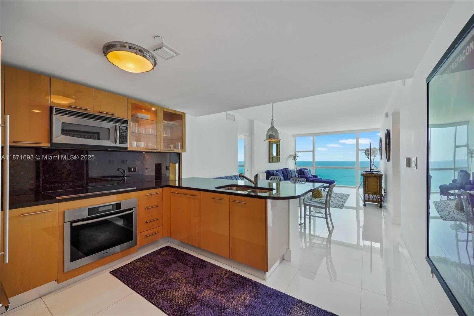 CENTRAL CARILLON BEACH CO - Residential Lease