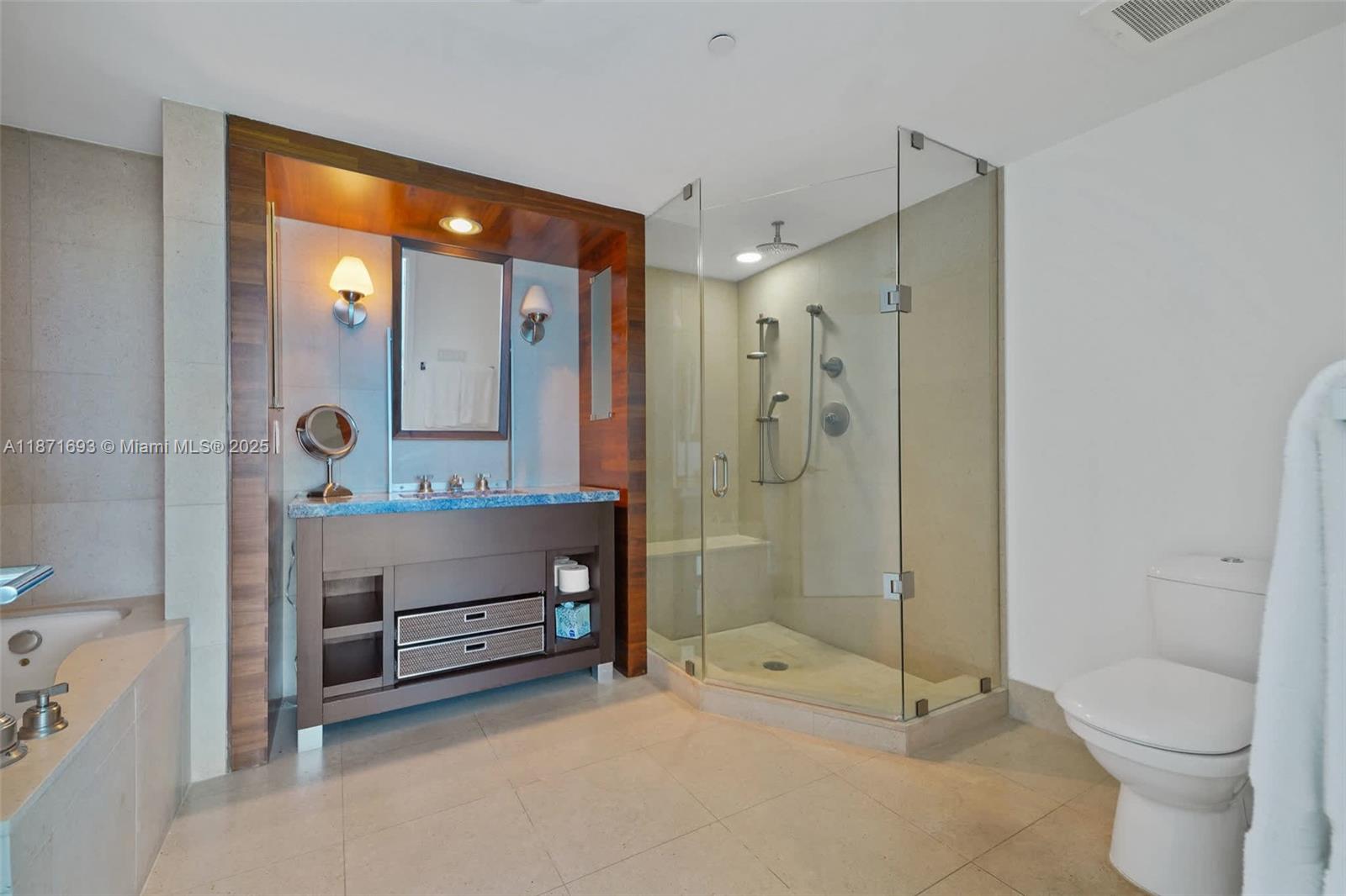 CENTRAL CARILLON BEACH CO - Residential Lease