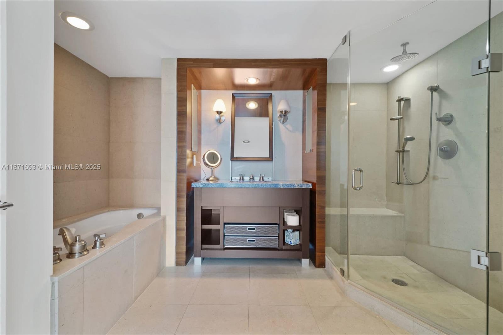 CENTRAL CARILLON BEACH CO - Residential Lease