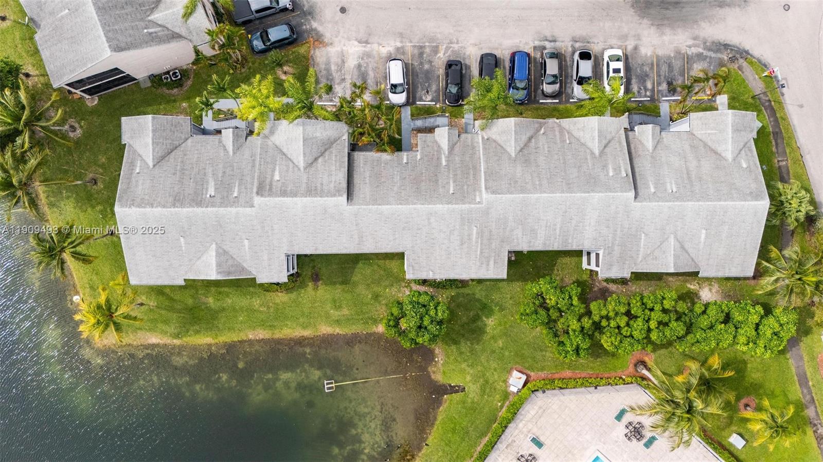 LAKESHORE CONDO 10 - Residential Lease