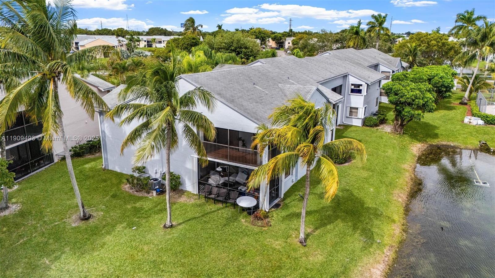 LAKESHORE CONDO 10 - Residential Lease