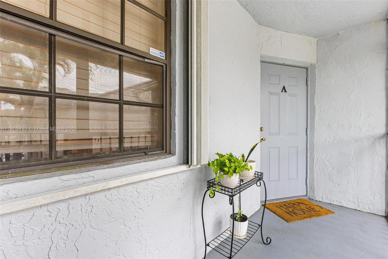 LAKESHORE CONDO 10 - Residential Lease