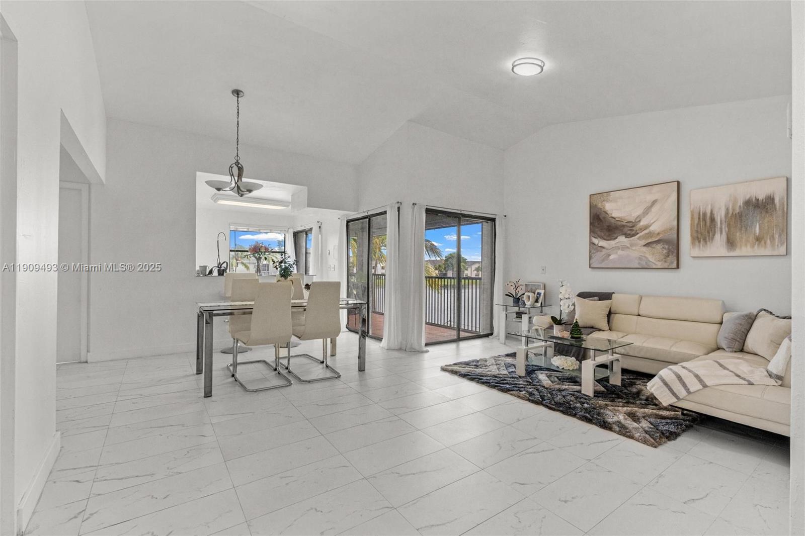 LAKESHORE CONDO 10 - Residential Lease