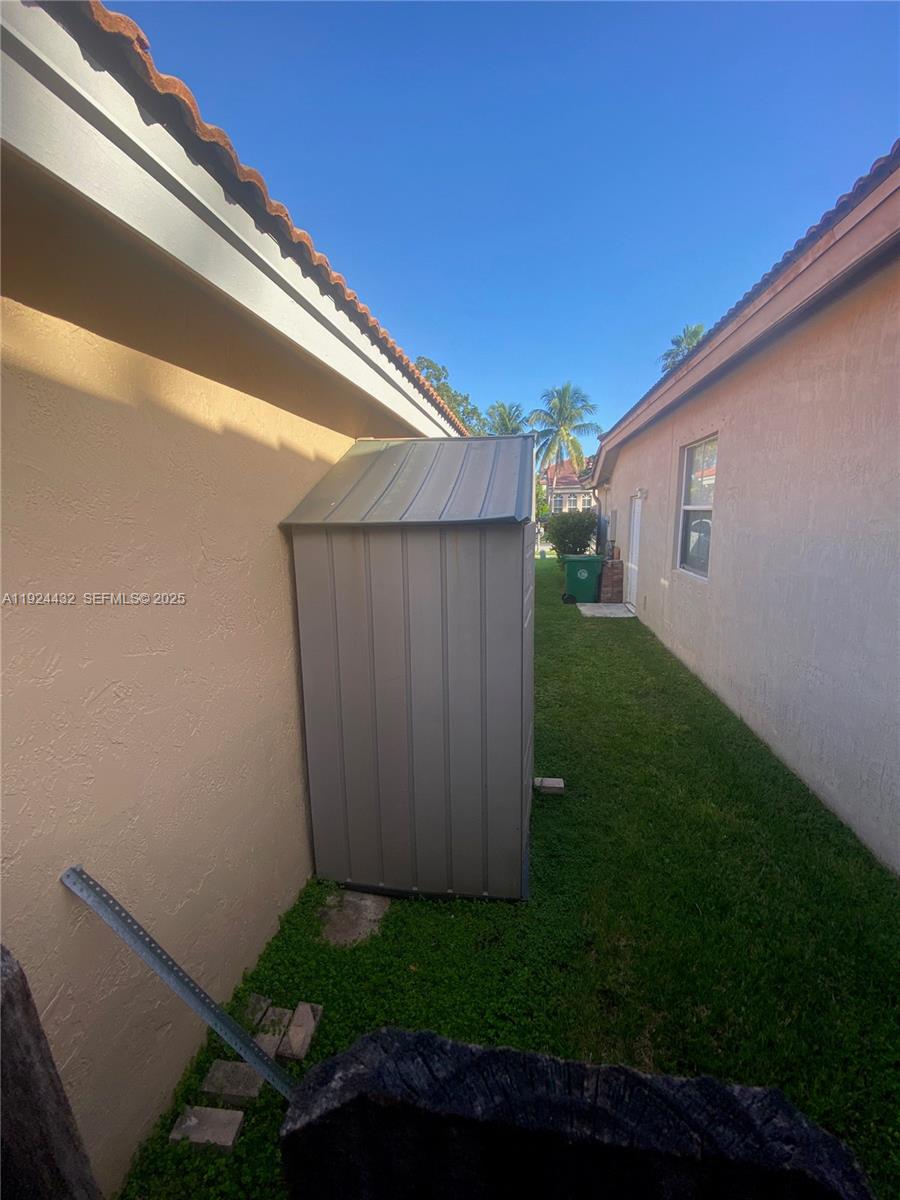 WEST PARK-WEST PARCEL - Residential Lease