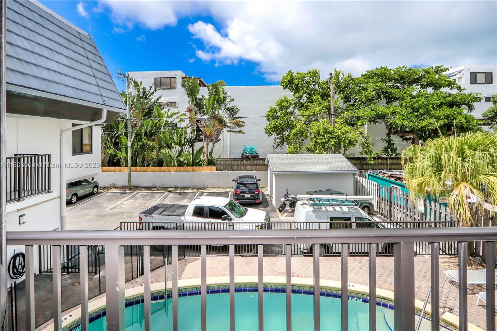 KEY TOWNHOUSE CONDO - Residential
