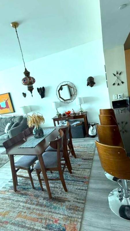 THE PLAZA 901 BRICKELL CO - Residential Lease