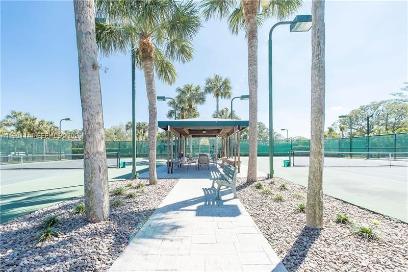 THE PLAZA 901 BRICKELL CO - Residential Lease