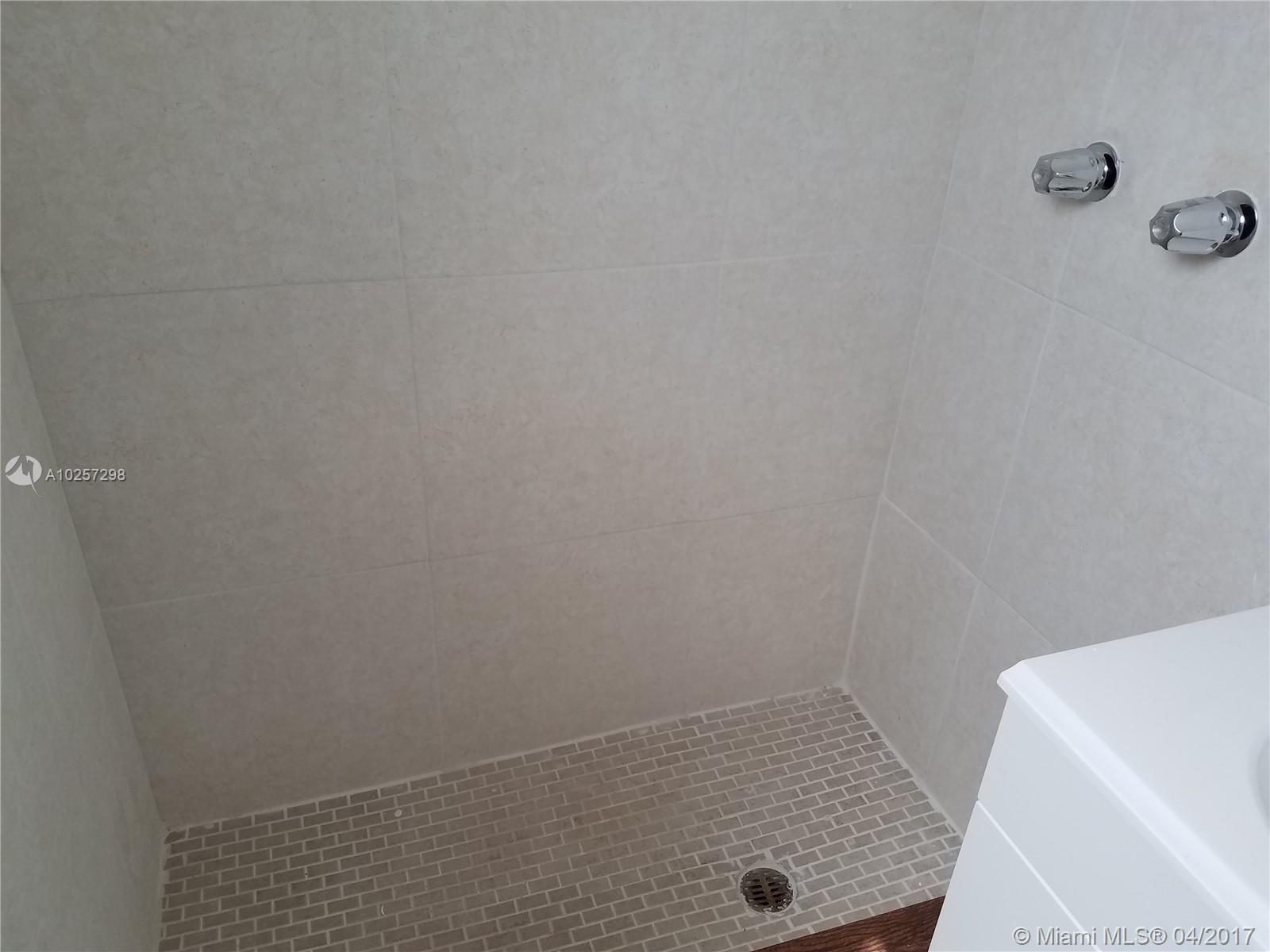 GOLDEN HEIGHTS HOMES - Residential Lease