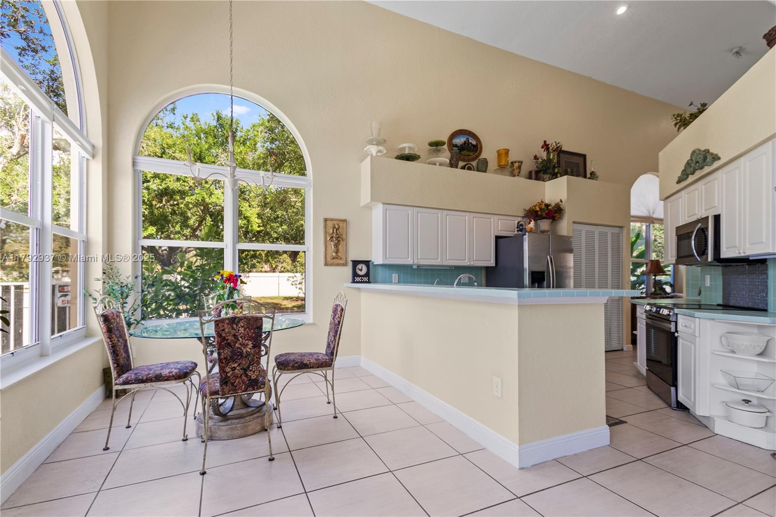 LAKEVIEW DRIVE SUBDIVISIO - Residential