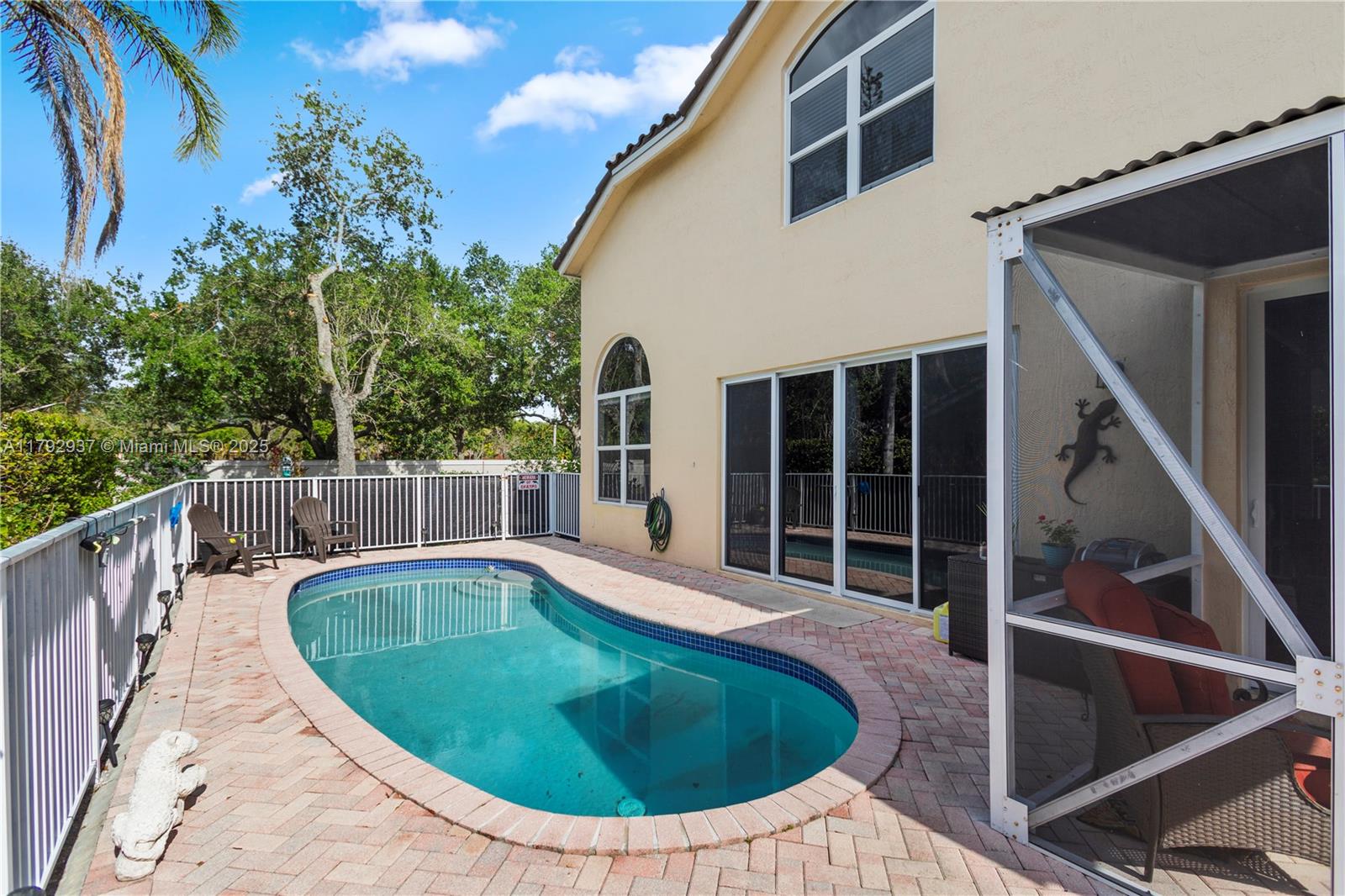 LAKEVIEW DRIVE SUBDIVISIO - Residential