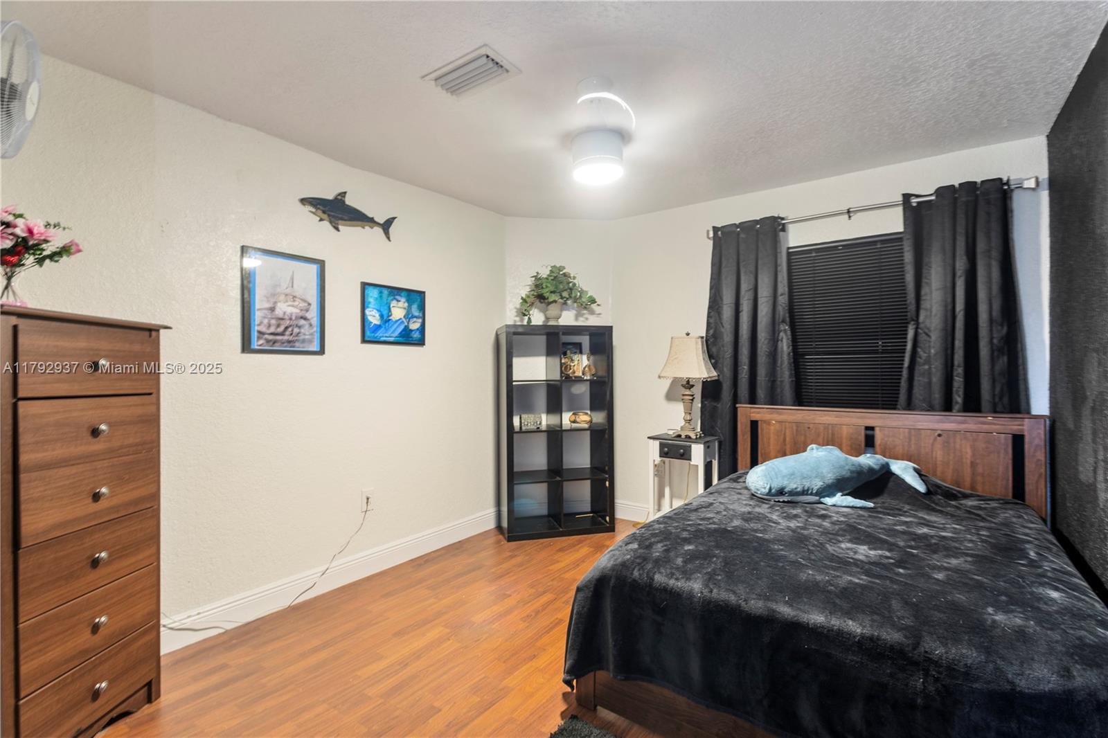 LAKEVIEW DRIVE SUBDIVISIO - Residential