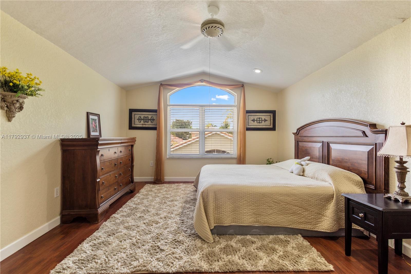 LAKEVIEW DRIVE SUBDIVISIO - Residential