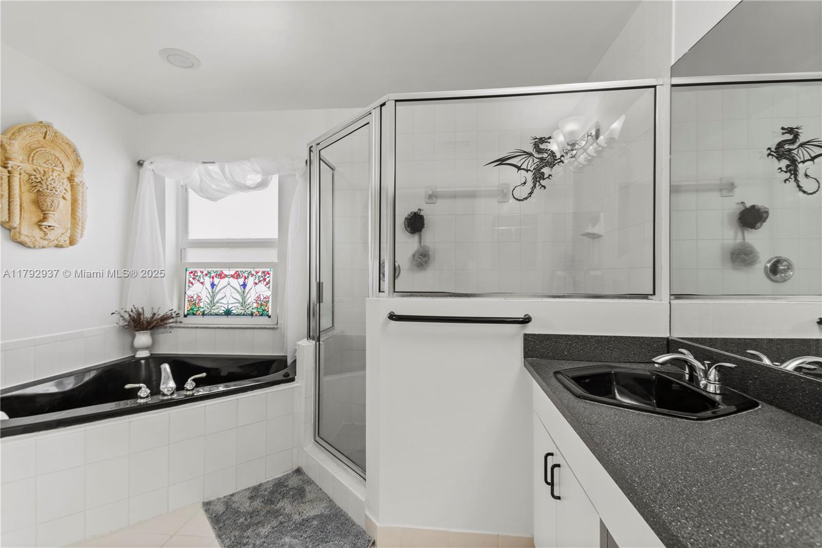 LAKEVIEW DRIVE SUBDIVISIO - Residential