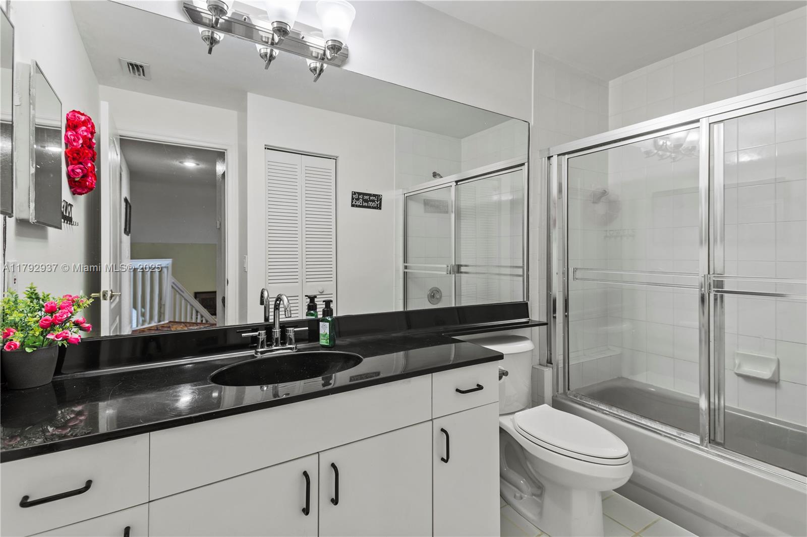 LAKEVIEW DRIVE SUBDIVISIO - Residential