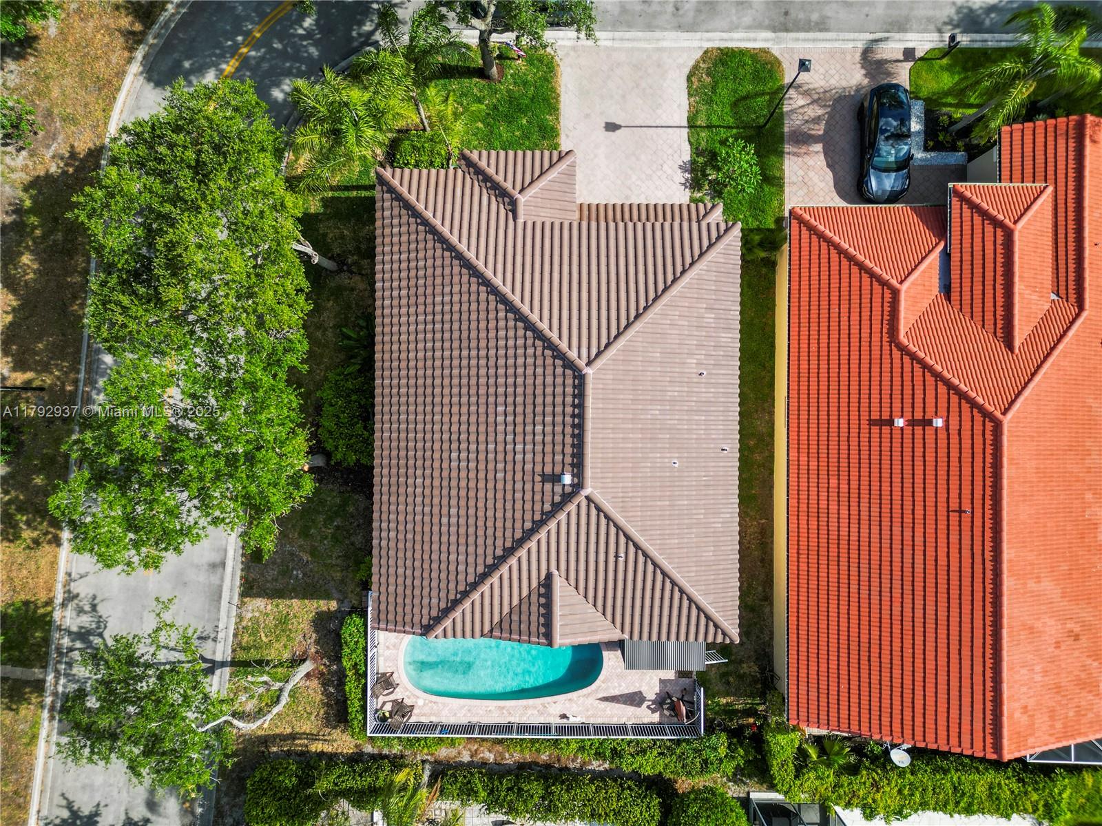 LAKEVIEW DRIVE SUBDIVISIO - Residential