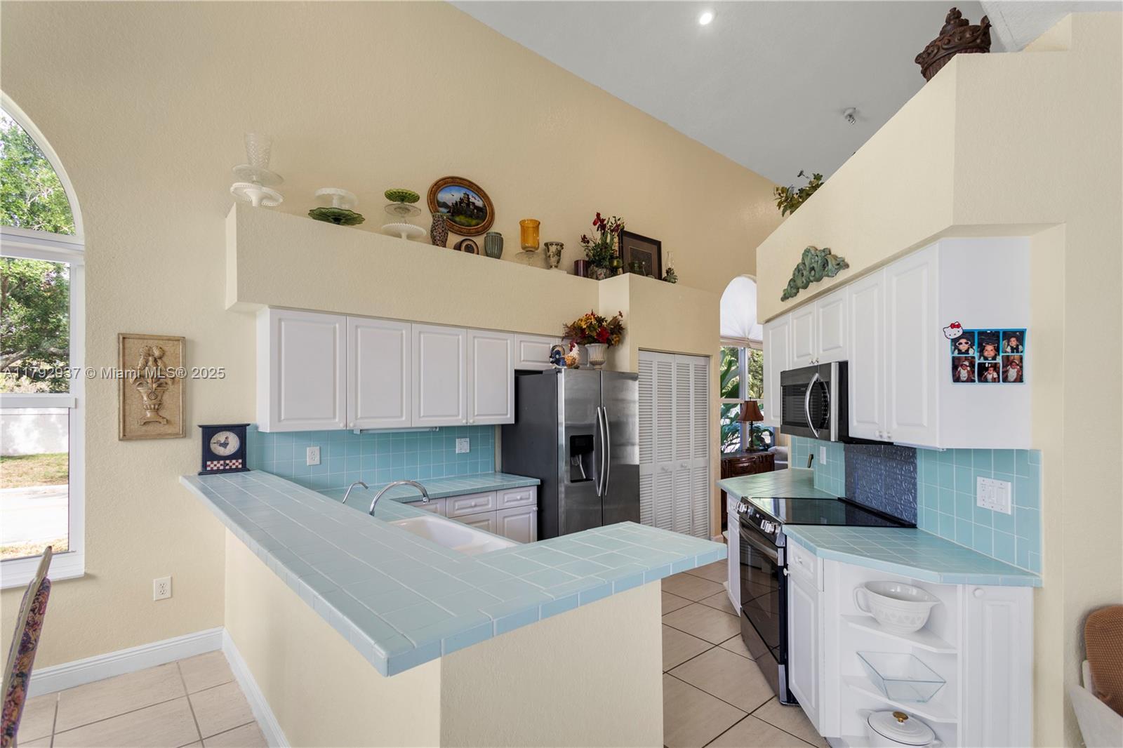 LAKEVIEW DRIVE SUBDIVISIO - Residential