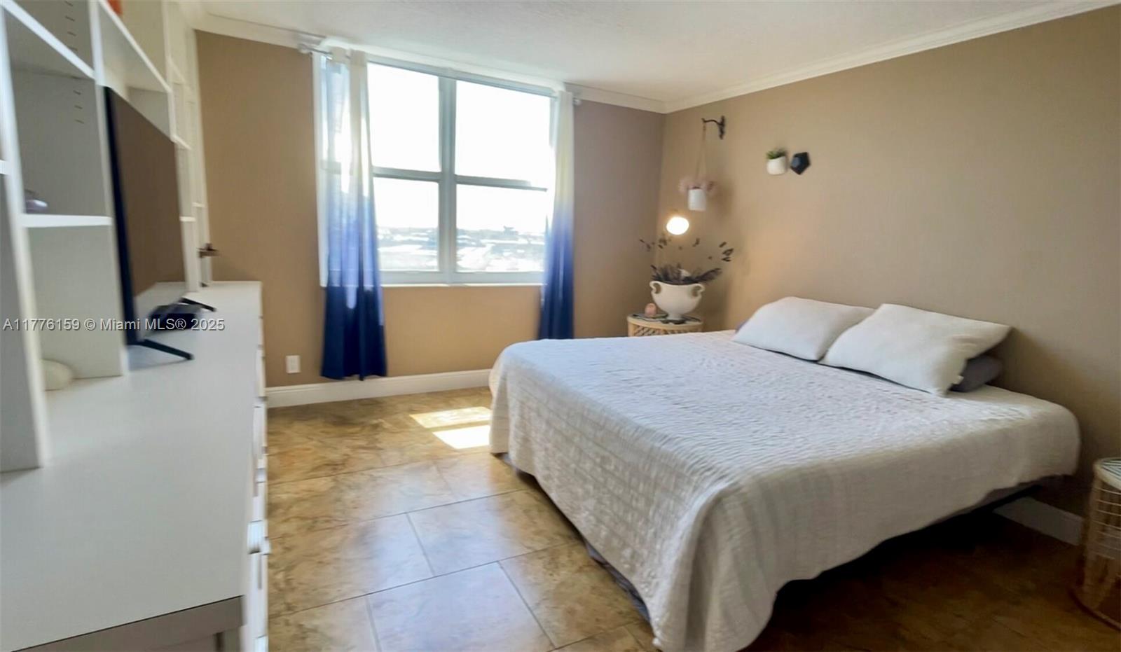 GOLDEN HORN CONDO - Residential