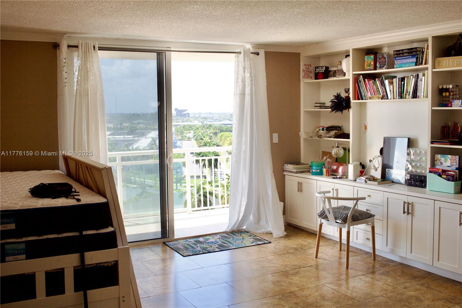 GOLDEN HORN CONDO - Residential