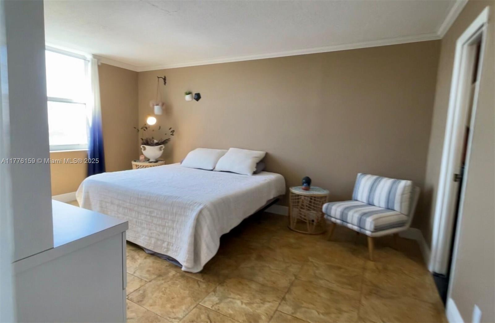GOLDEN HORN CONDO - Residential