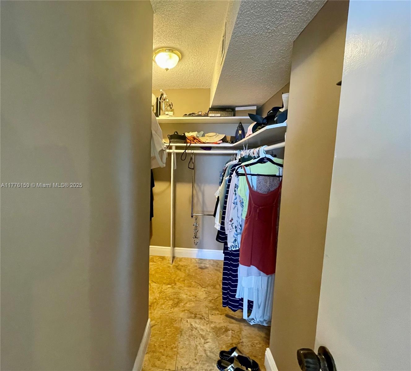 GOLDEN HORN CONDO - Residential