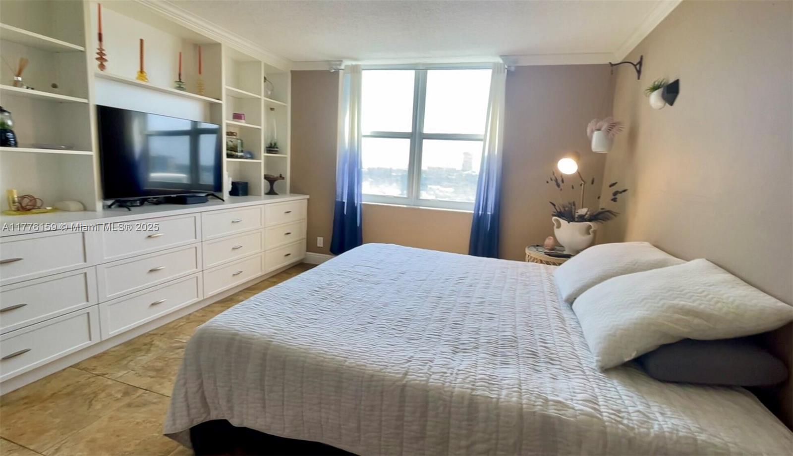 GOLDEN HORN CONDO - Residential