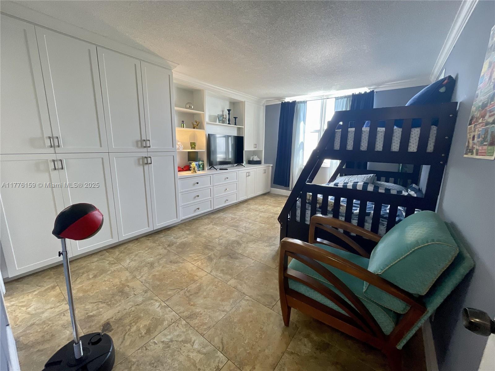 GOLDEN HORN CONDO - Residential
