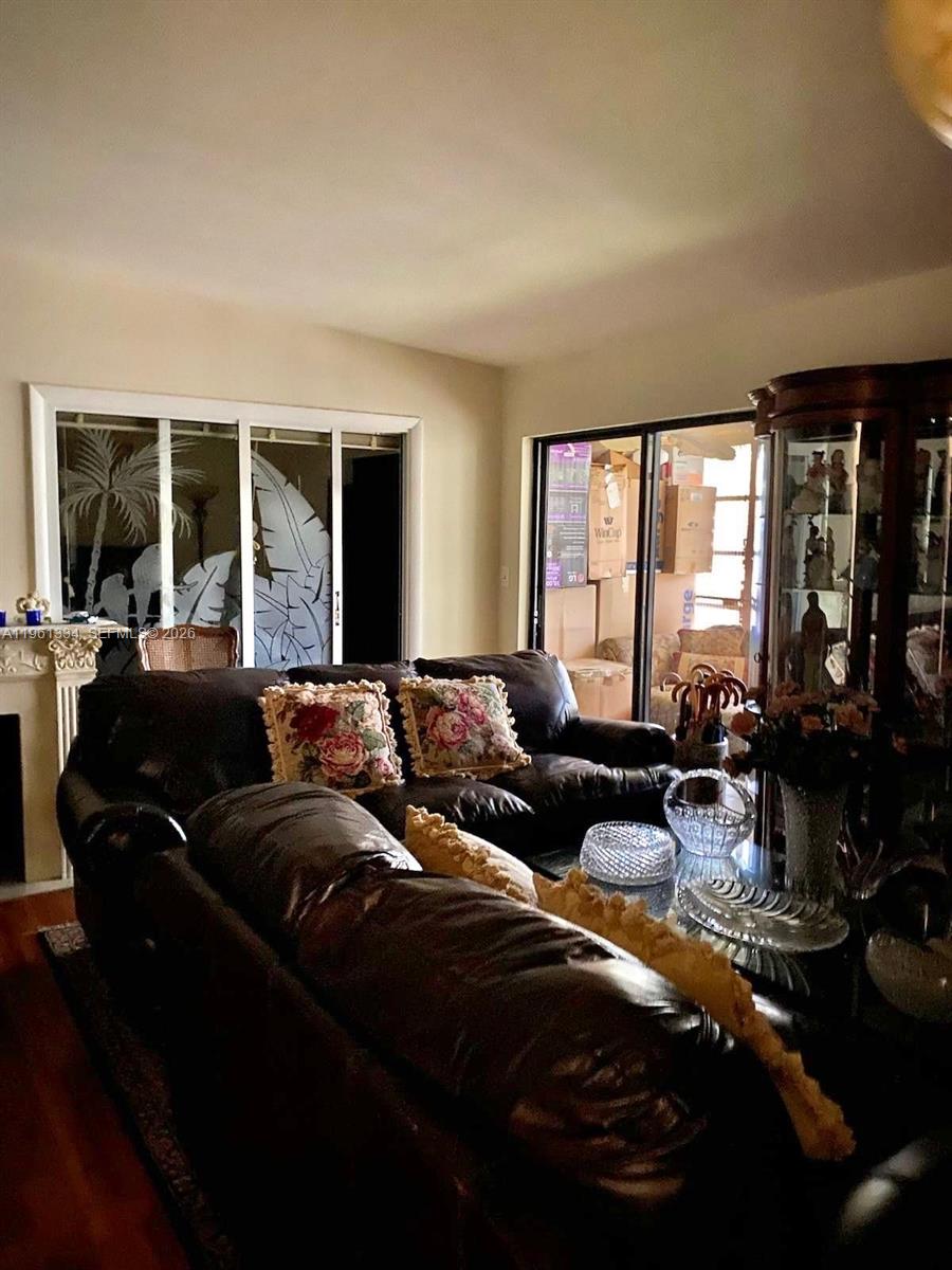 ASHMONT CONDOMINIUM F - Residential