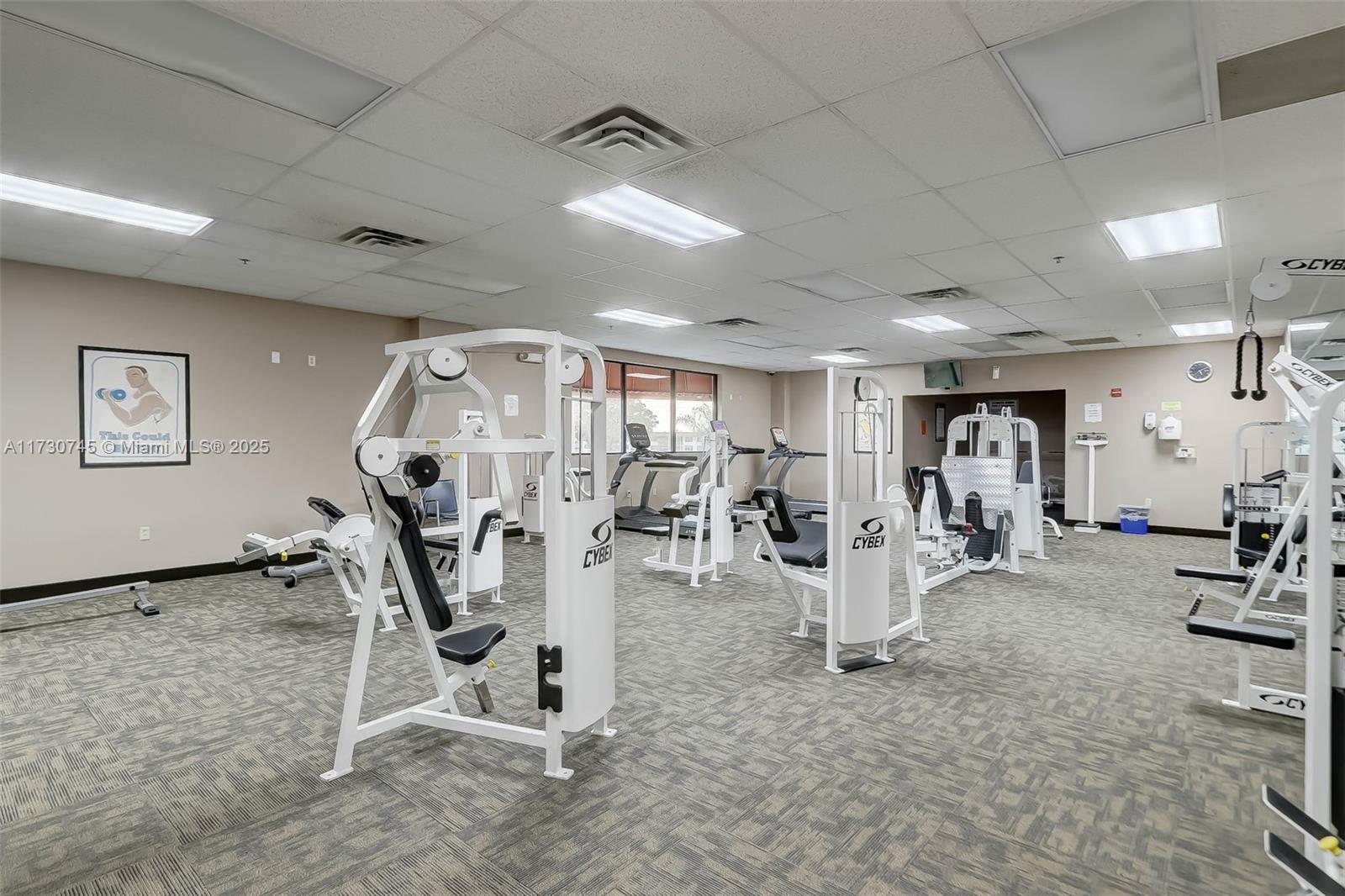 HOLLYBROOK GOLF AND TENNIS - Residential