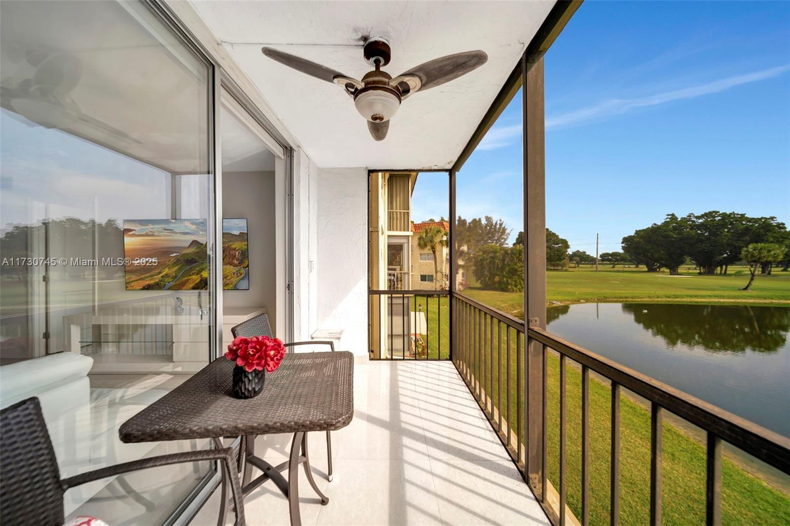 HOLLYBROOK GOLF AND TENNIS - Residential