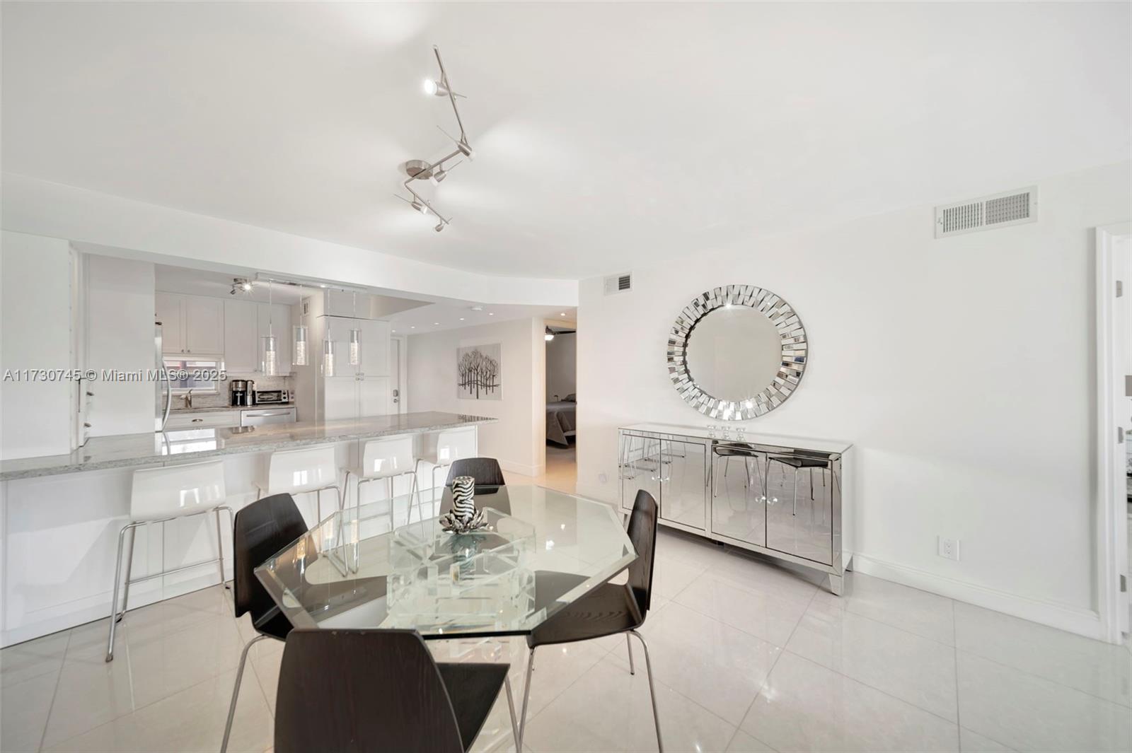 HOLLYBROOK GOLF AND TENNIS - Residential