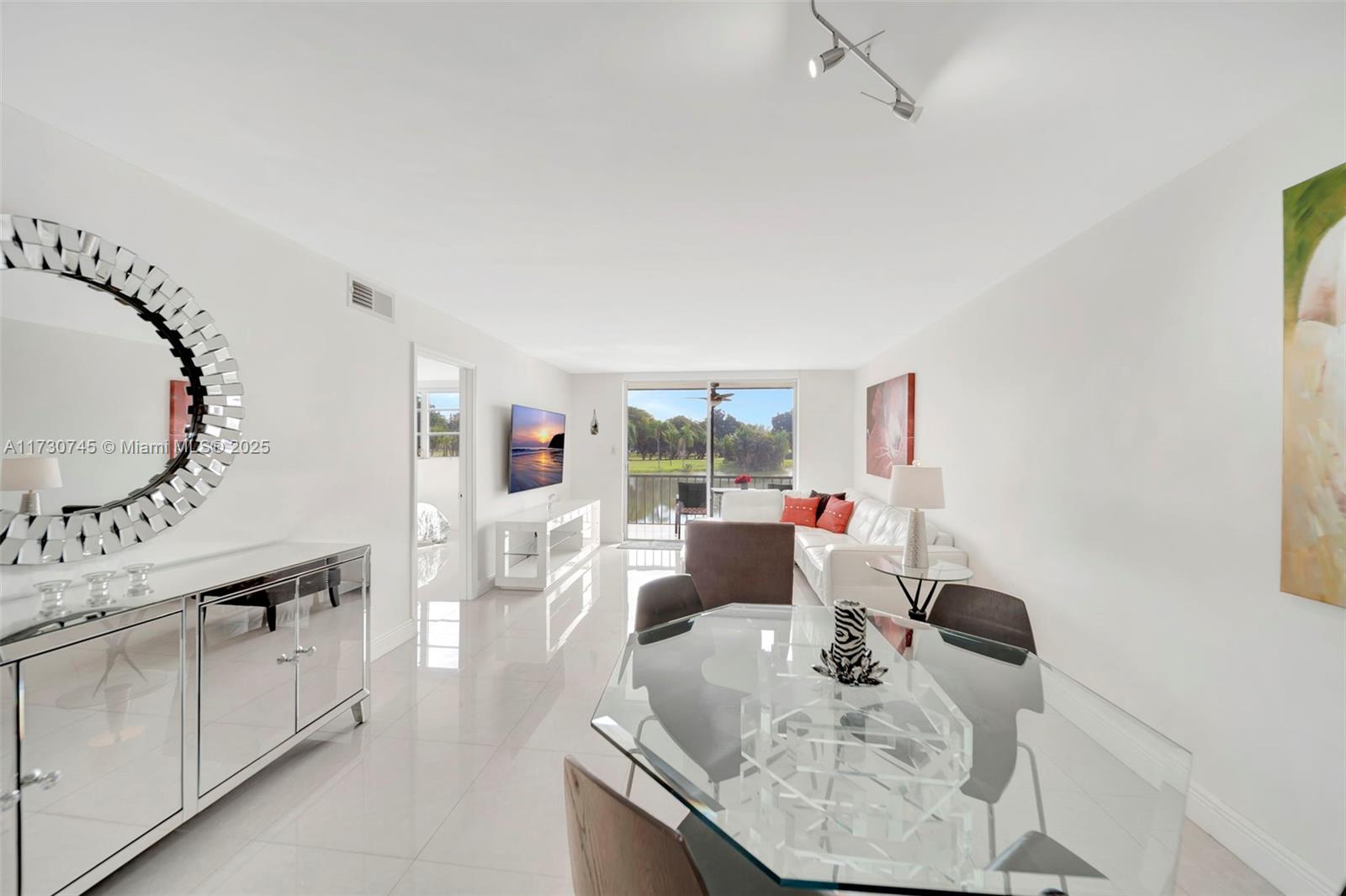 HOLLYBROOK GOLF AND TENNIS - Residential
