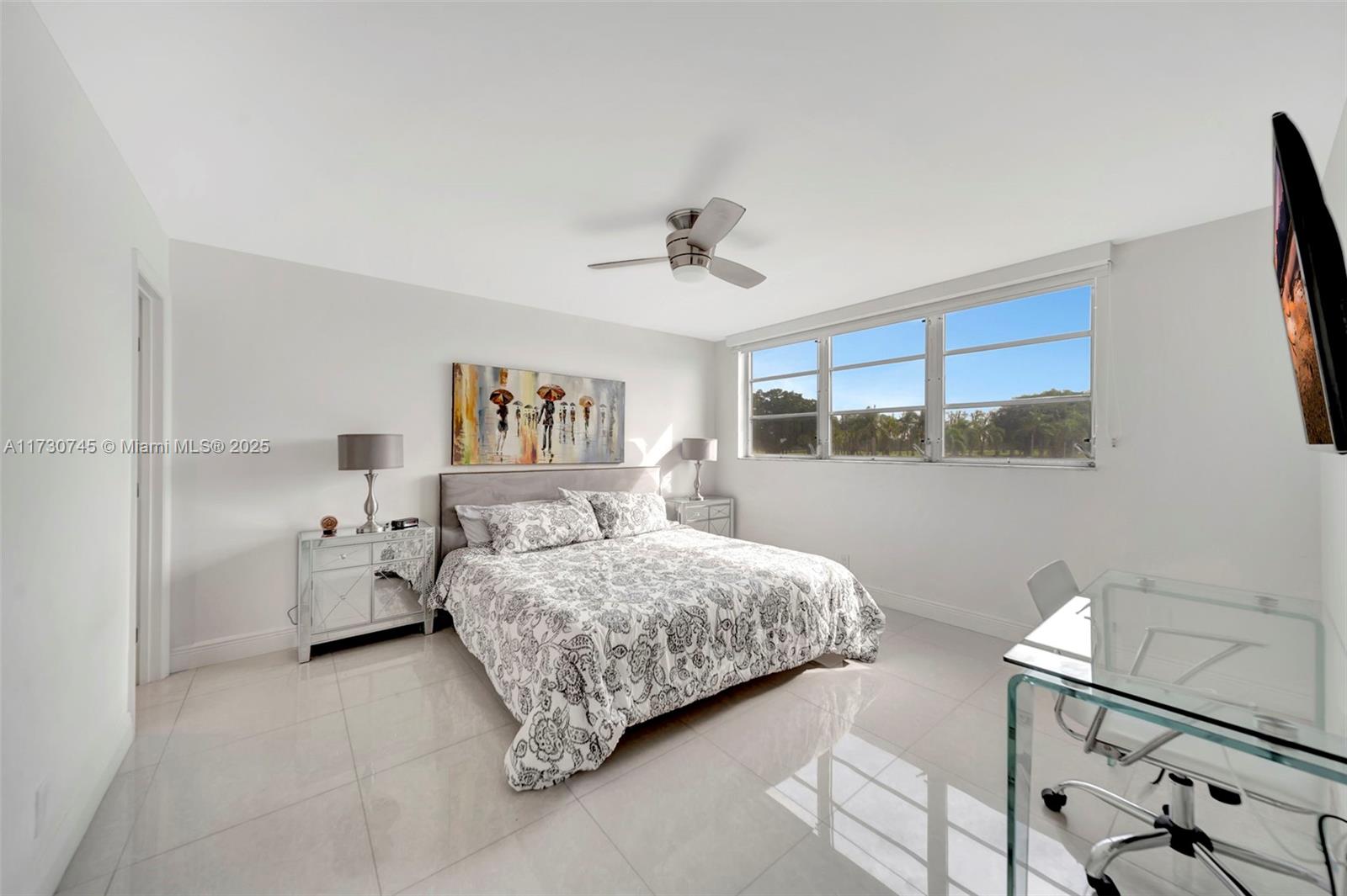 HOLLYBROOK GOLF AND TENNIS - Residential