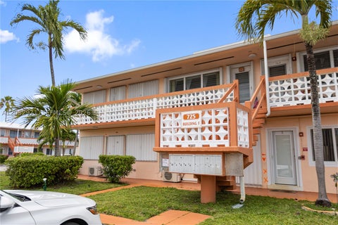 Photo of 725 SW 11th Ave #12, Hallandale Beach, FL 33009 (MLS # A12032971)