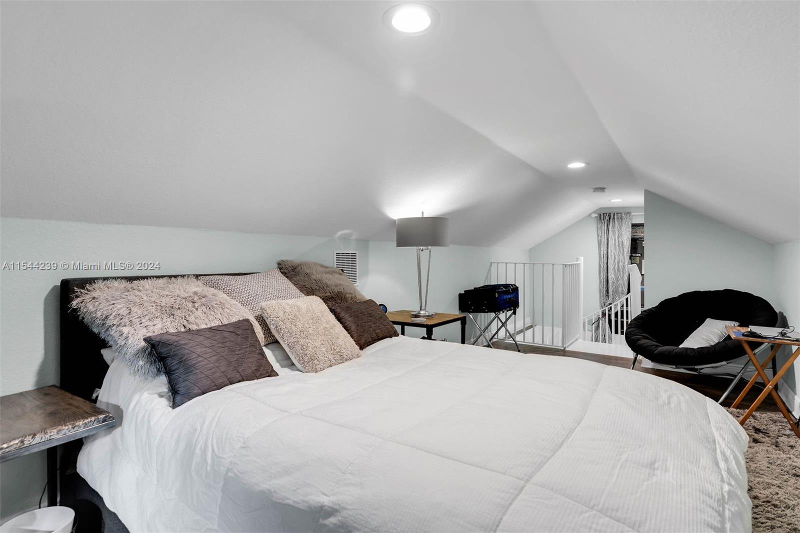 PORT LARGO - Residential